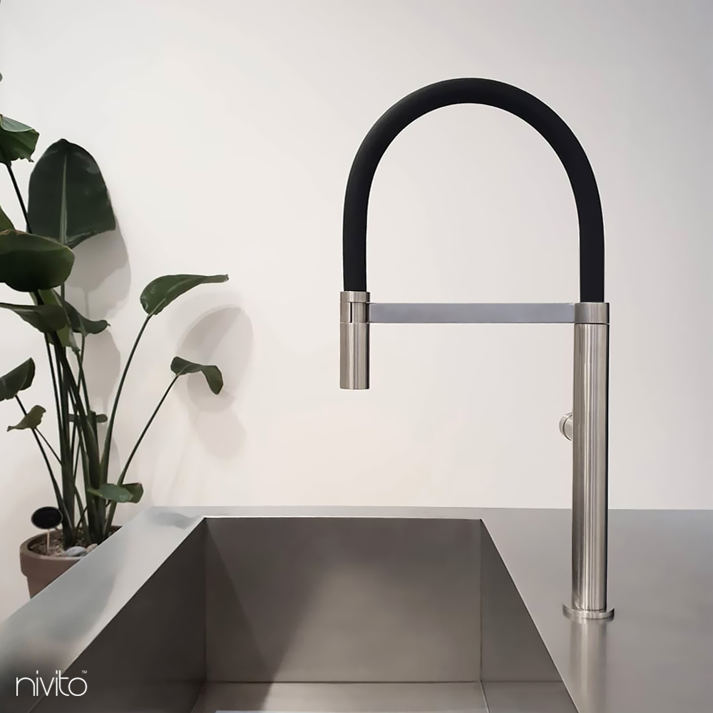 Stainless Steel Kitchen Tap Pullout hose / Brushed/Black - Nivito SH-200