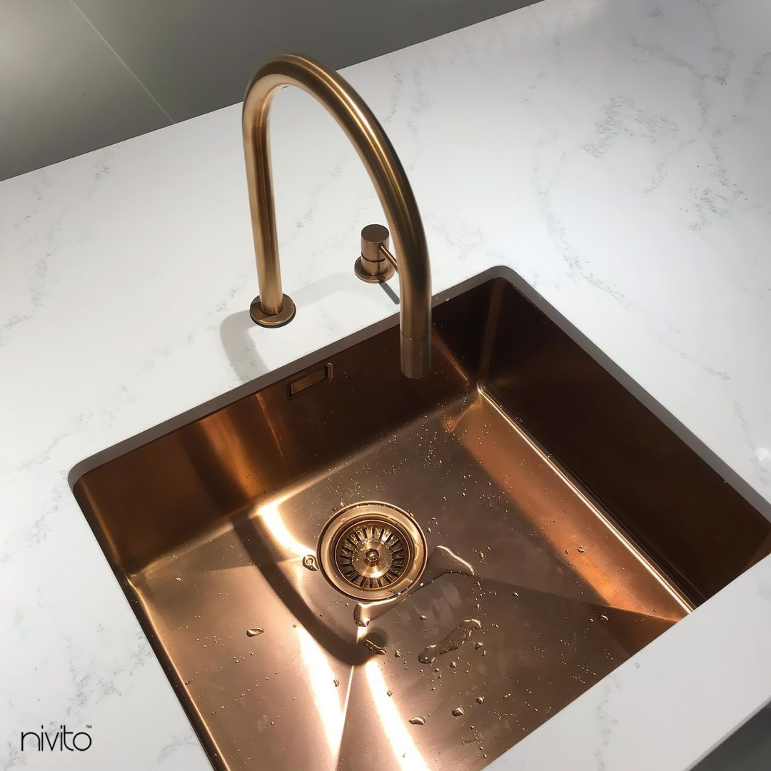 Copper Kitchen Sink Mixer Tap Pullout hose / Seperated Body/Pipe - Nivito RH-150-VI